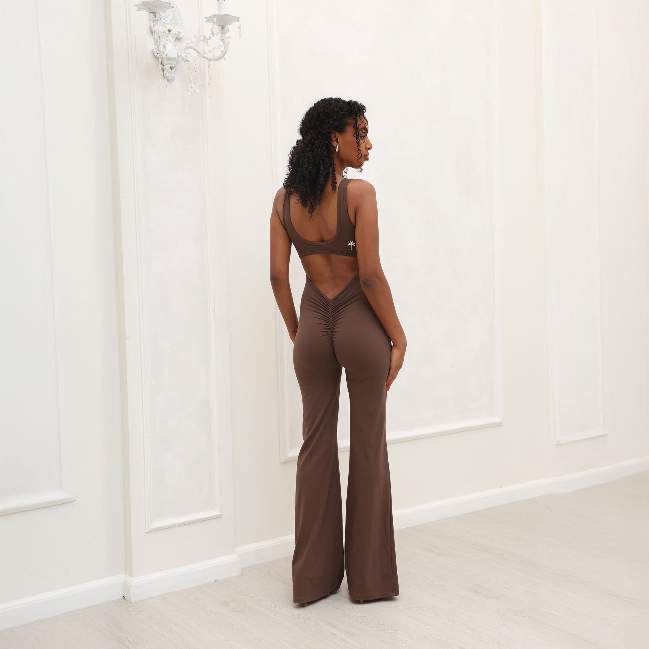 Women’s Scoop Back Ruched Flare Jumpsuit – Flared Leg
